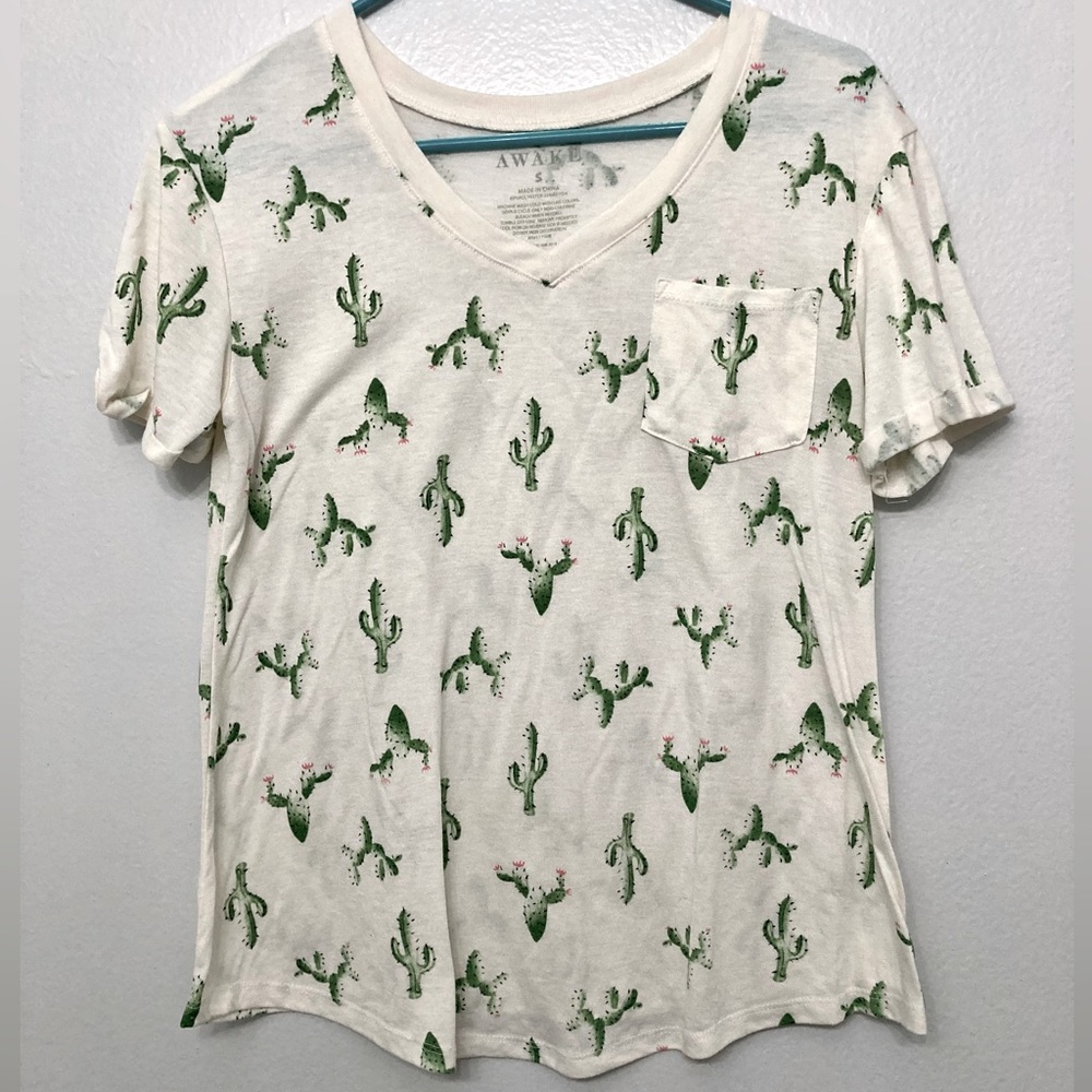 Awake Cactus 🌵 Print Tee Sz Small